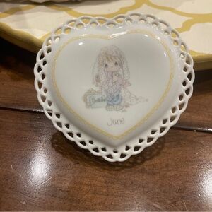 1985 Precious Moments Porcelain Heart Trinket Box Dish June Enesco Sam Butcher